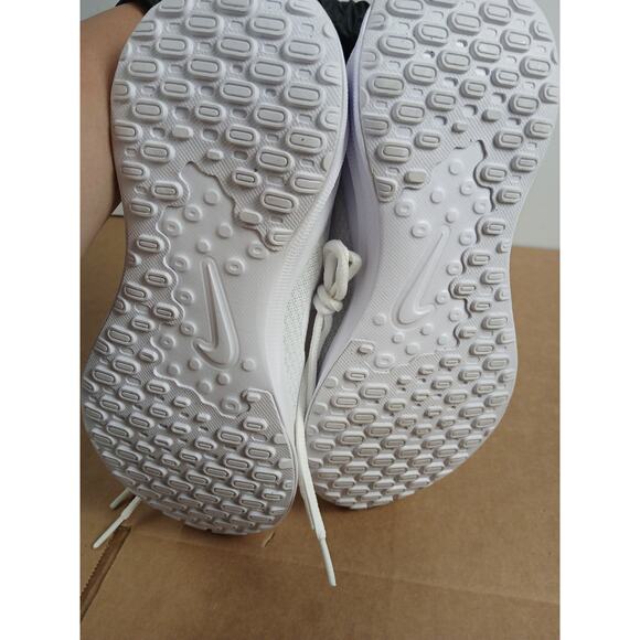 USED Nike Revolution 7 Women's Road Running Shoes ,White-Size 7 - Picture 4 of 5